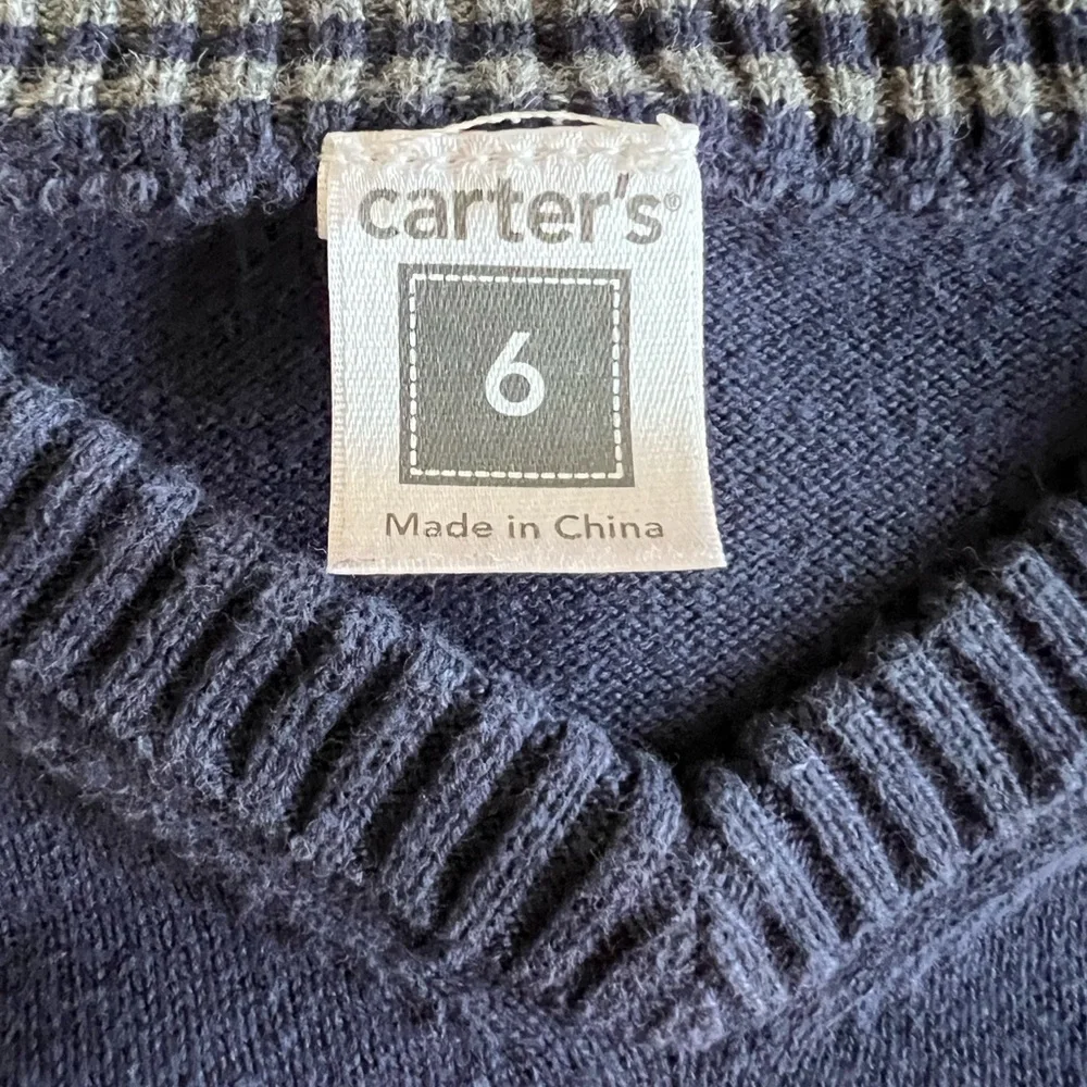Carter’s V-Neck Pullover Knit Sweater Navy Size 6